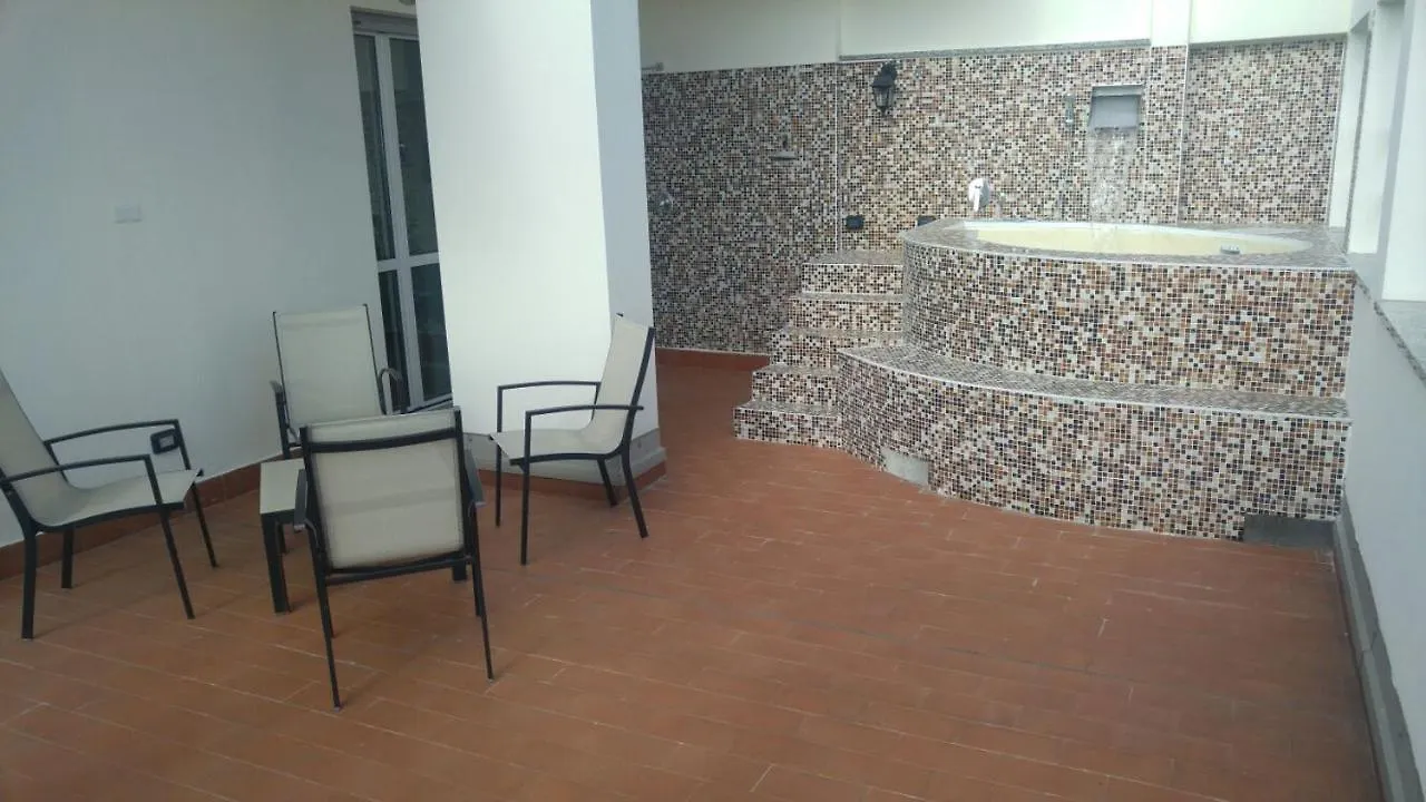 B&B - Camera Doppia Con Bagno Privato In Stupendo Attico Con Vista Mozzafiato Milan 0*,  Italy
