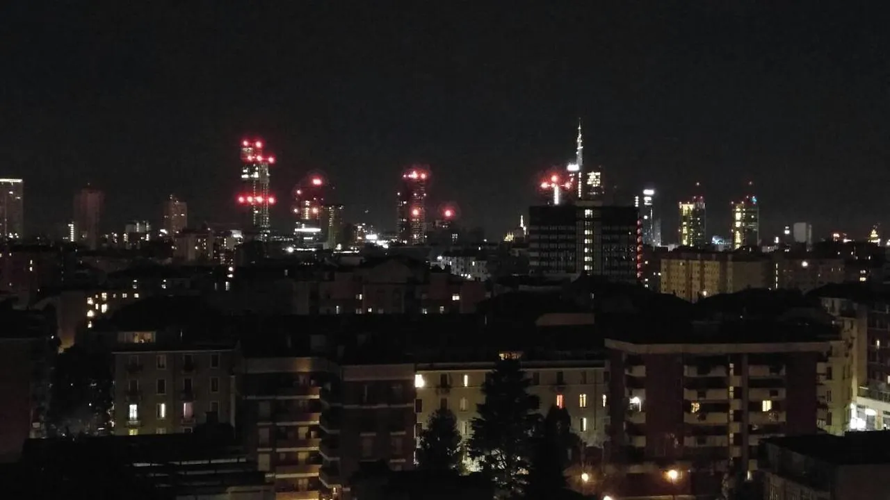 B&B - Camera Doppia Con Bagno Privato In Stupendo Attico Con Vista Mozzafiato Milan