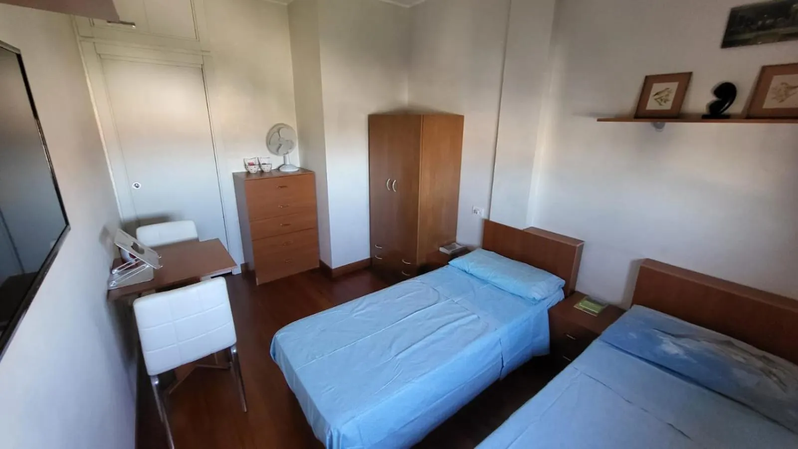 B&B - Camera Doppia Con Bagno Privato In Stupendo Attico Con Vista Mozzafiato Milan Italy